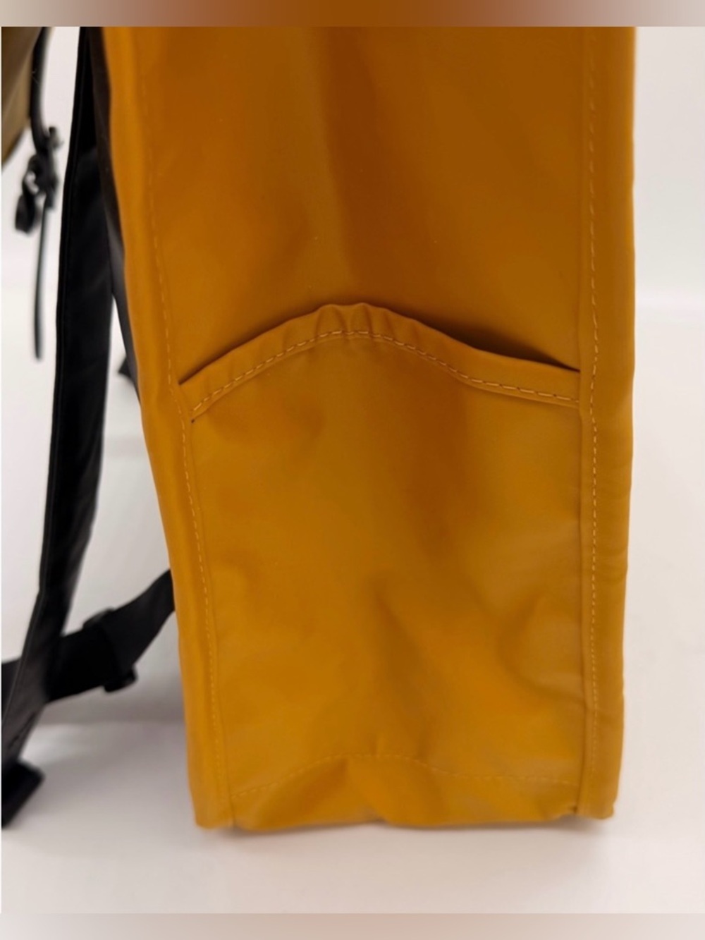 Herschel Waterproof Yellow Backpack Rain Travel School Bag Unisex - Picture 7 of 11